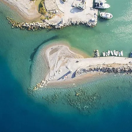 Вилла Melissi Luxury Ксилокастро